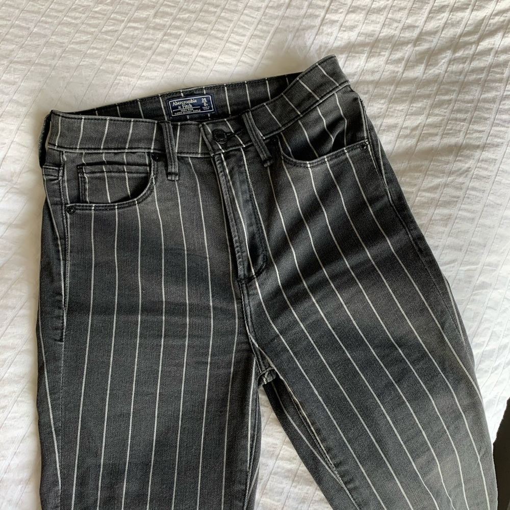 Abercrombie & Fitch Stripped Jeans